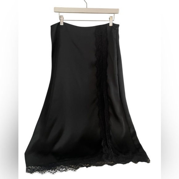 House of Harlow 1960 Black Lace maxi Satin skirt size medium - Picture 3 of 14